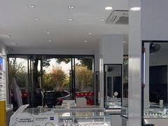 -光明眼镜·蔡司授权(徐泾店)