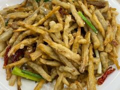 -江城燕子大排档(江汉路步行街店)