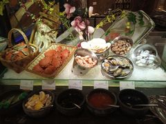 自助调料区-月色西餐厅·海鲜刺身·烧烤(科学城保利郡雅酒店)
