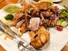 -Chom Cafe and Restaurant