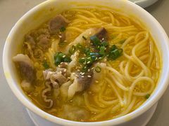 至激酸汤肥牛灼米线-悦湖公馆