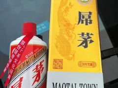 -吴山路夜市