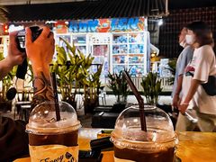 -席娜卡琳火车铁道夜市