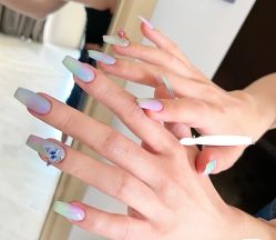 -悦指间美甲美睫