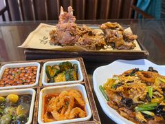 -东口码头·烧鸽子·鱼头泡饼·地方菜(金鹰悦城店)