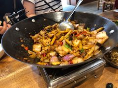 -富正毅三下锅·湘西韵味(天门山索道店)