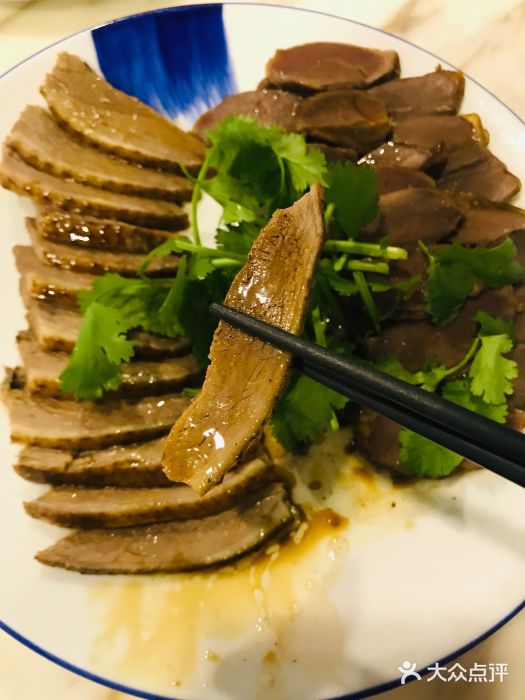 肉神潮汕卤鹅鹅肉图片