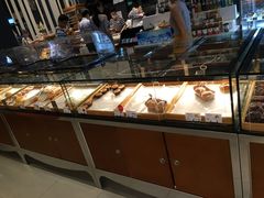 面包甜点陈列柜-巴黎贝甜(常德路店)