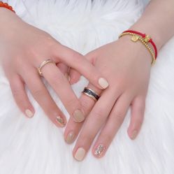 -七彩虹美甲美睫 半永久