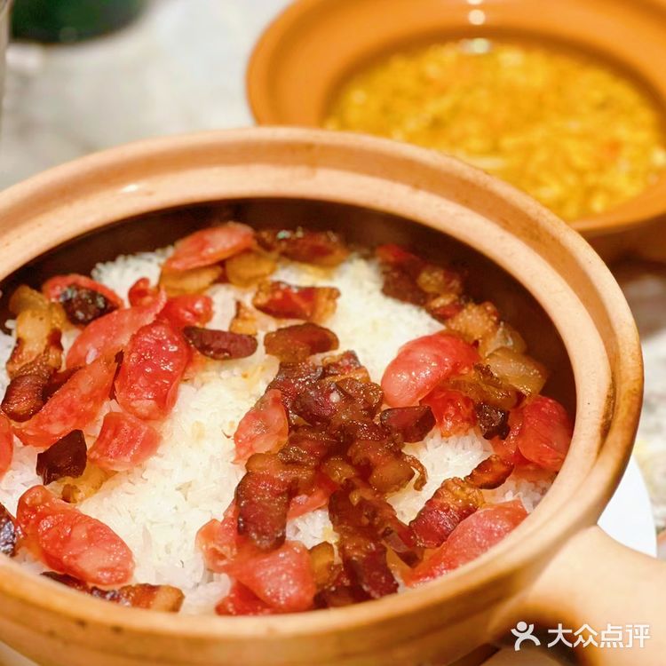 圆鑫淮扬菜新探｜白菊花醉膏蟹的鲜甜之旅 