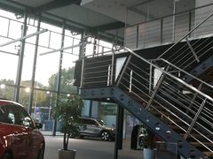 -宁波宁兴新宇奔驰4S店(庄市店)