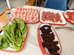 -毛辣果·贵州红酸汤牛肉火锅(西单店)