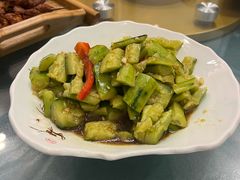 -老钟家烤羊排·敦伊阁清真餐厅胡羊焖饼