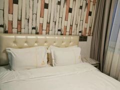 -德全心悦酒店(北京金台路地铁站店)