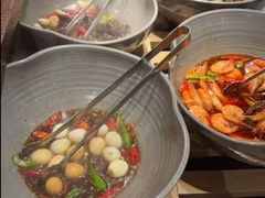 -山焱·炭火自助烤肉(周浦万达店)