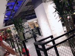 -格易美游泳馆健身房(新昆仑店)