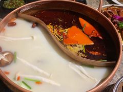 -三人行骨头王火锅(长寿店)