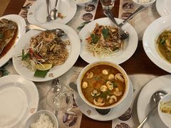 -Thai Pothong Restaurant