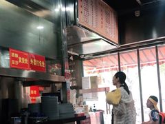-天天锅贴王(迎凤街店)