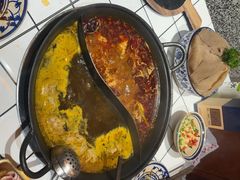 -旧街市鲜货老火锅(大光路店)