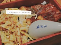 -鸟鸣门屋台料理(金帝银泰店)