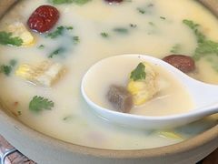 -清真·卡德尔大叔新疆主题餐厅(龙汇路店)