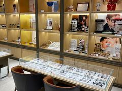 -吴良材眼镜(美罗城店)