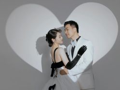点击看大图 -挪娅婚纱摄影皇家会所