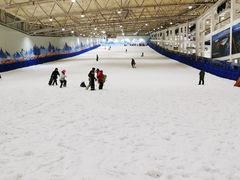 -乔波室内滑雪场