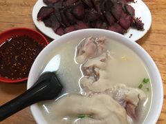 -雷祖芳老妈蹄花店