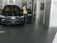 -北京鹏龙大道奔驰4S店(纪家庙店)