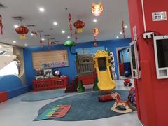 -美吉姆国际儿童发展中心(红谷滩绿地缤纷城中心)