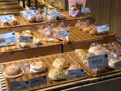 -顶东面包花园·生日蛋糕(世博店)