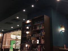 -星巴克臻选(上海中环广场2F店)