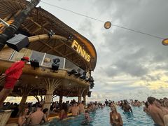 -FINNS Beach Club