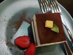 -卡普里披萨·牛扒·下午茶