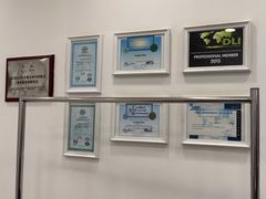 -布瑞琳洗衣(西堤红山店)