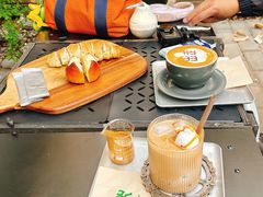 -出走咖啡·面包(宋庄店)