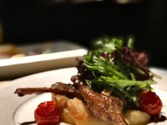 -穹六人间 people 6(岳阳路店)