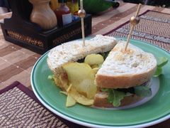-Cafe de Thaan Aoan