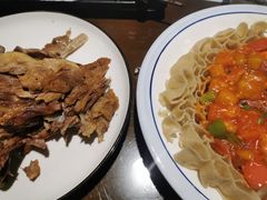-东口码头·烧鸽子·鱼头泡饼·地方菜(金鹰悦城店)