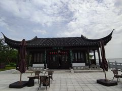 -上海滴水湖皇冠假日酒店