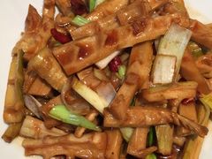 -吕氏疙瘩汤·私家菜馆(慈云寺店)