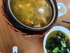 -品鲜村农家菜·阳澄湖大闸蟹(总店)
