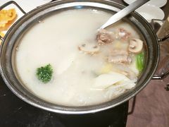-蓝鲸(国浩路店)