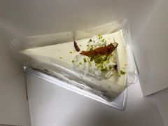 莓莓酸奶轻芝士蛋糕-Seesaw Coffee(上海尚悦湾店)