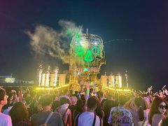 -北戴河碧螺塔海上酒吧公园