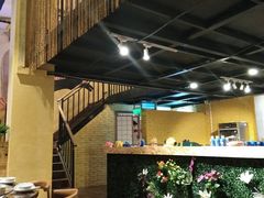 -霄汉牛三鲜湖北砂锅菜(万松园2店)