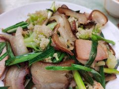 花菜炒腊肉-春涛餐馆(下坝店)