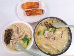 招牌黄鱼面-明呈黄鱼面馆(斜土路店)